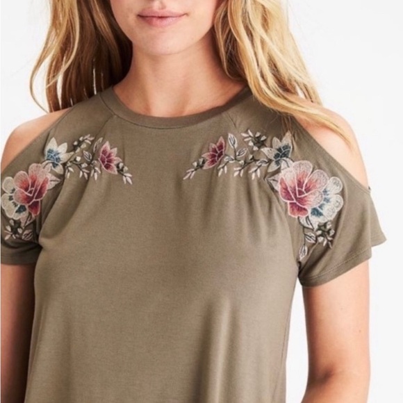 American Eagle Outfitters Tops - American Eagle Embroidered Floral Olive Cold Shoulder Top